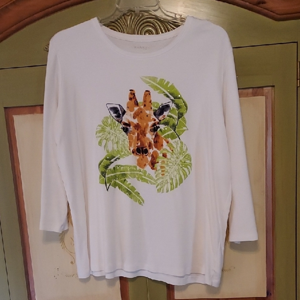 Kim Rogers White Curvy Scoop Neck Top
